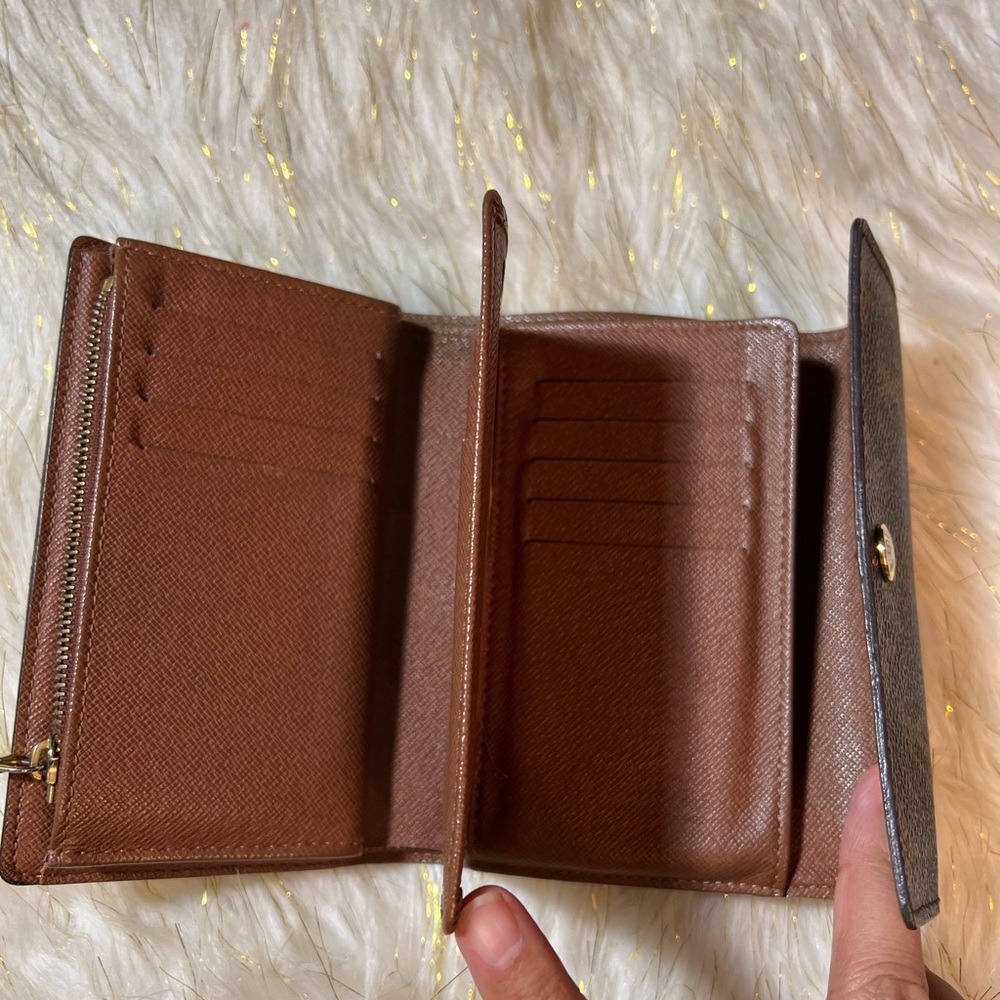 Portefeiulle Alexandra Trifold Wallet monogram - Picture 5 of 15